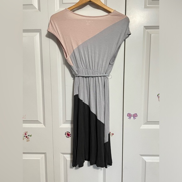 Maternity Midi Summer Dresses (4) - Picture 3 of 13